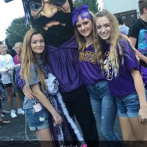 Meet your Posher, Rachel